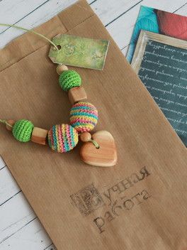 Кулоны с можжевеловым грызунком-сердечком Кулоны с можжевеловым грызунком-сердечком