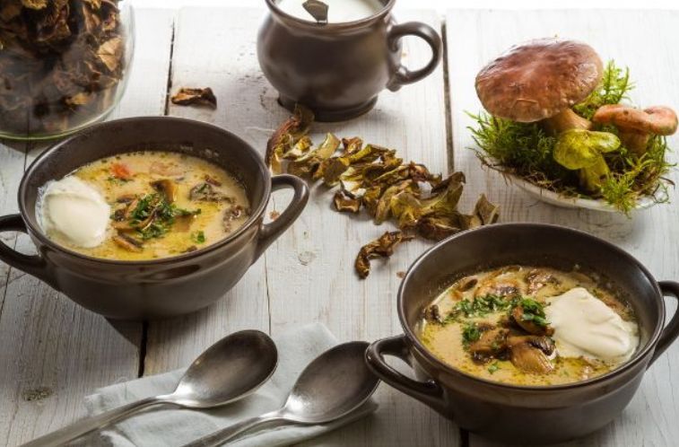 Рецепт 2: Суп из сухих грибов «Грибное царство»