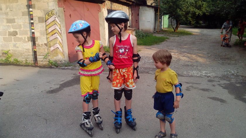 Самое главное в жизни --это здоровье и деньги, а всё остальное приложится.
