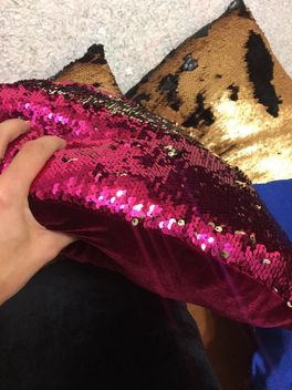 Подушки-Антистресс из пайеток. Hand Made=) Подушки-Антистресс из пайеток. Hand Made=)